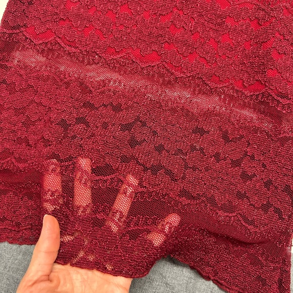 Hennes dress real lace all dress is made of lace , so fabulous! Size Small - Picture 8 of 8